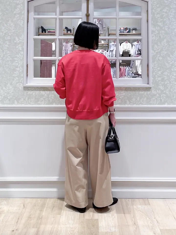 ANY MIKA コーディネート画像