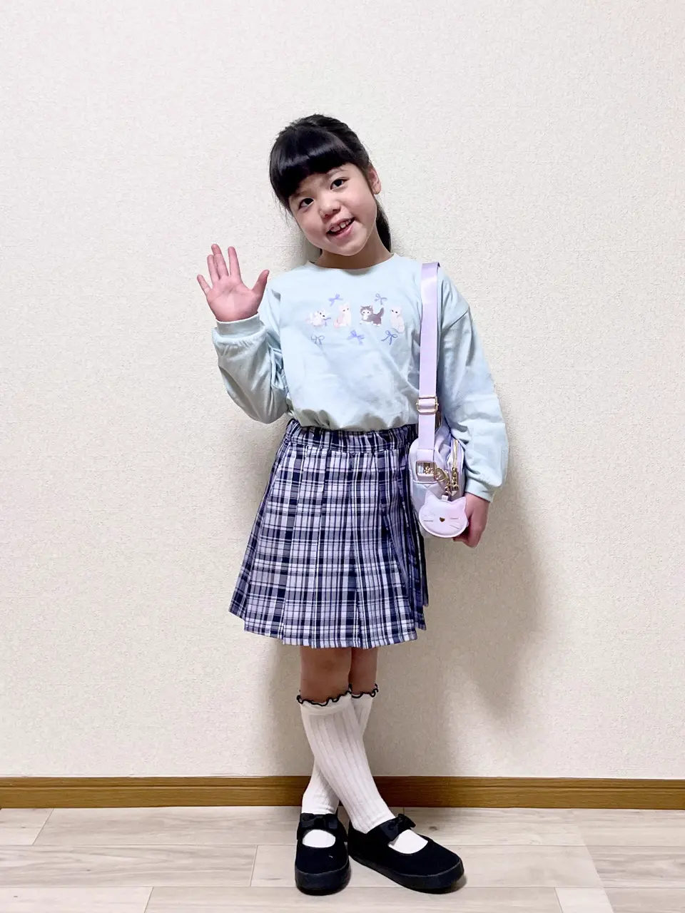  MIKA コーディネート画像