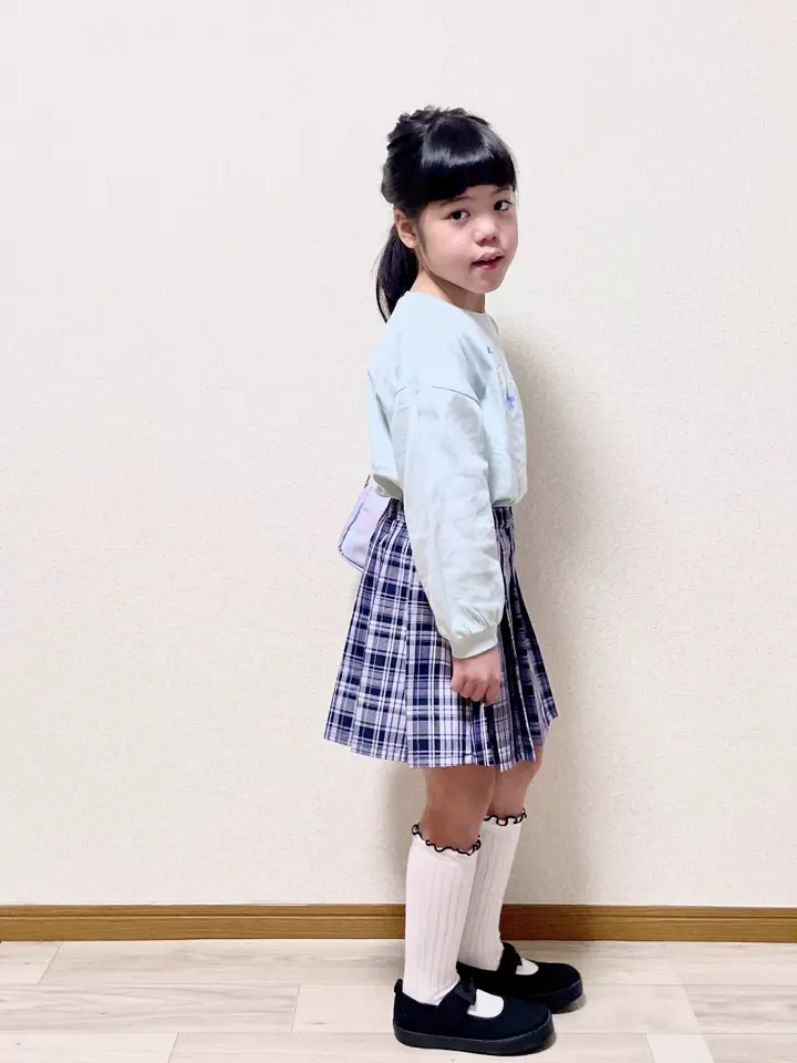 ANY MIKA コーディネート画像