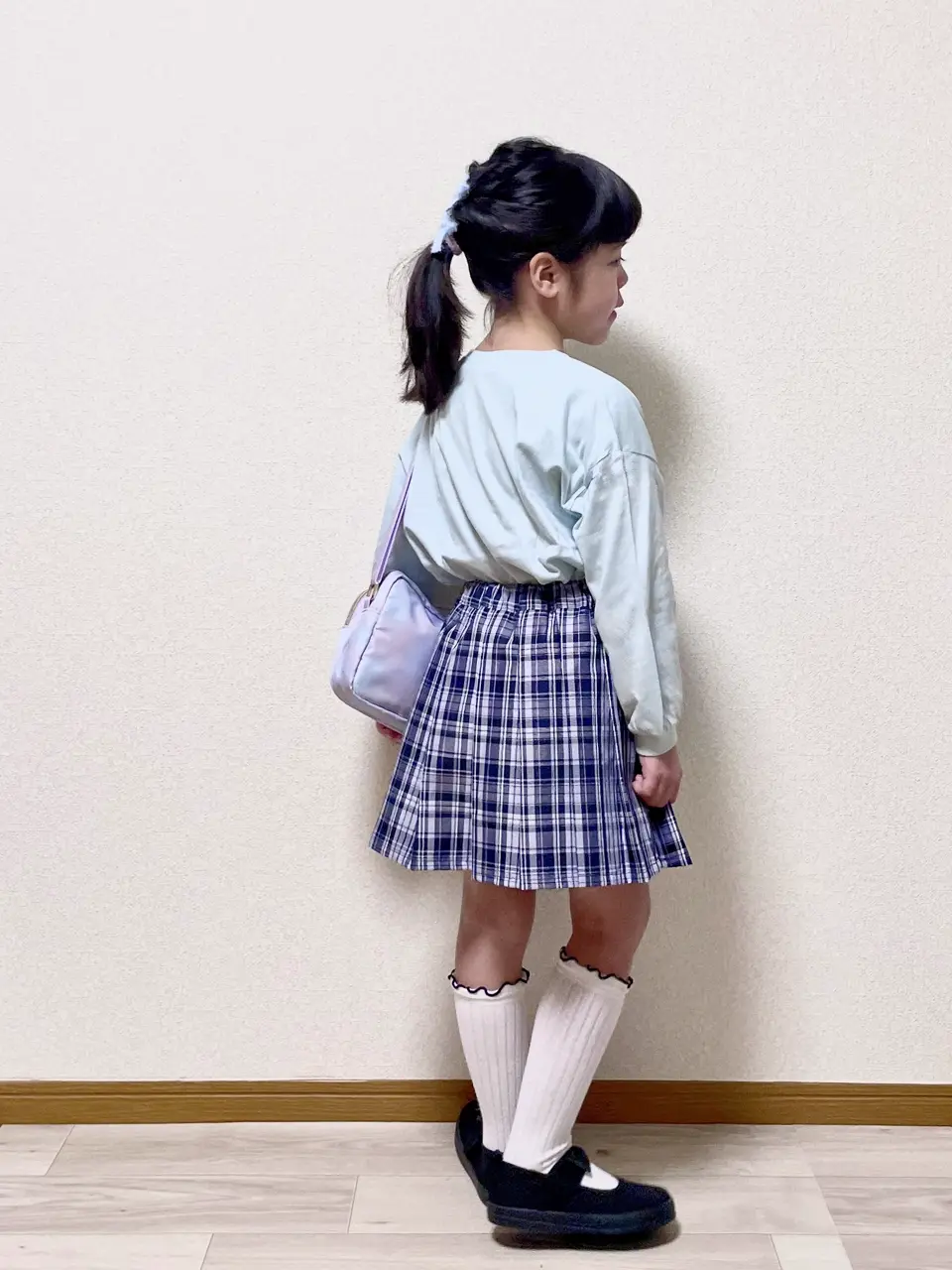 ANY MIKA コーディネート画像