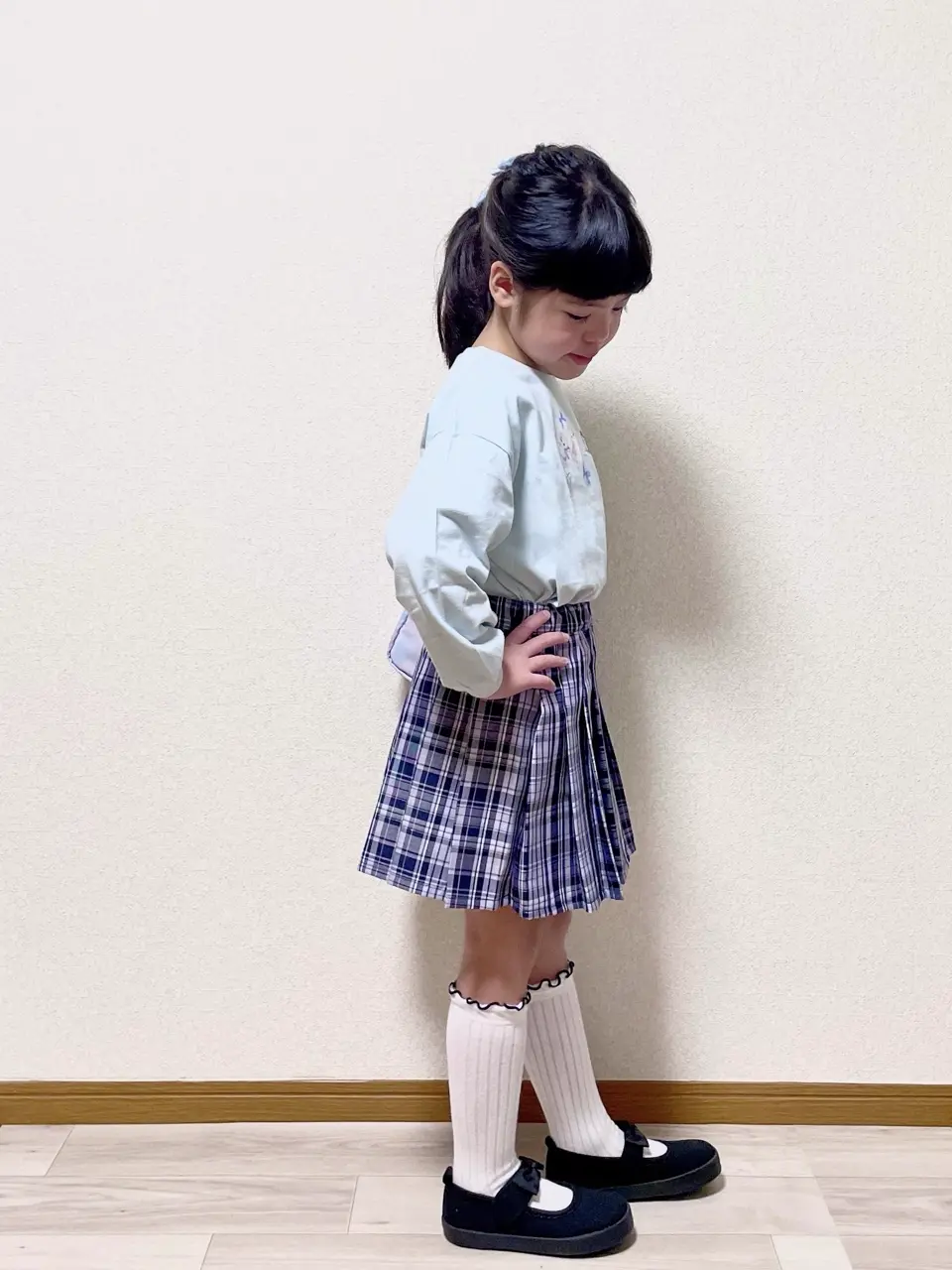 ANY MIKA コーディネート画像