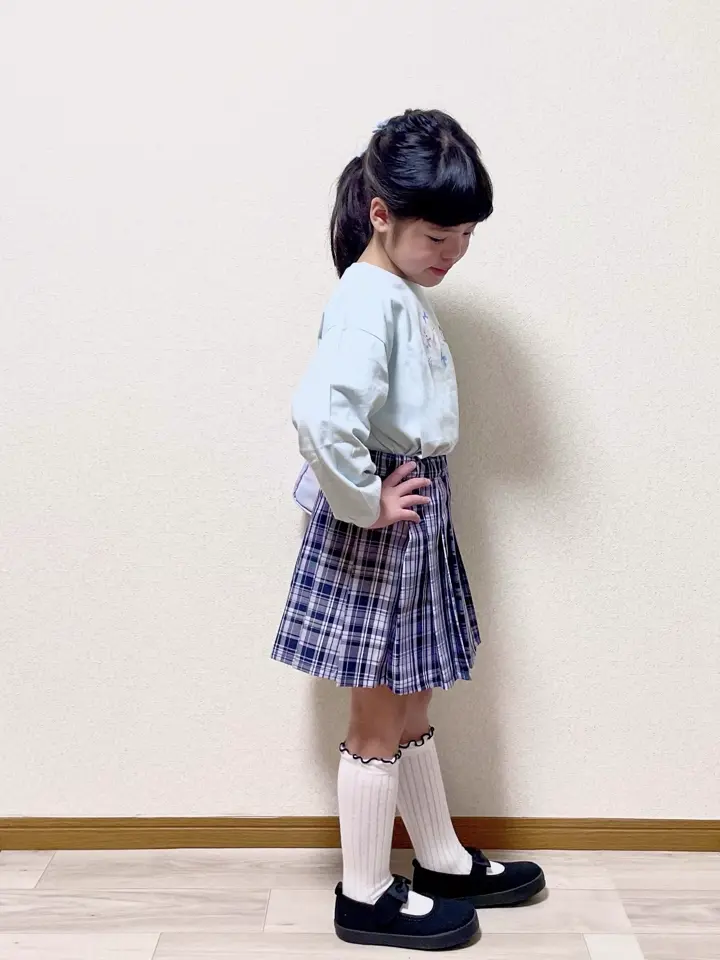 ANY MIKA コーディネート画像