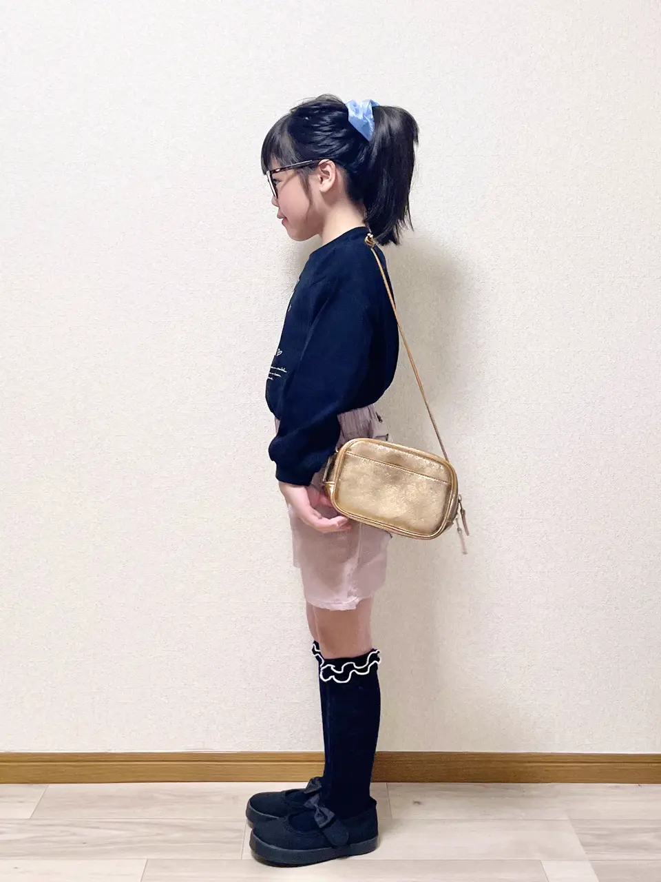 ANY MIKA コーディネート画像