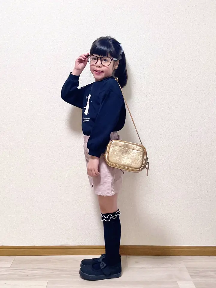 ANY MIKA コーディネート画像