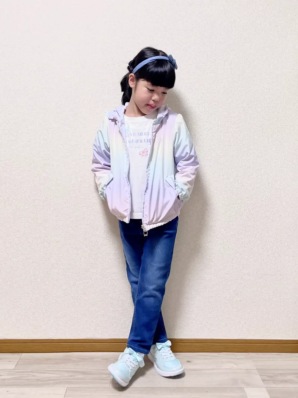  MIKA コーディネート画像