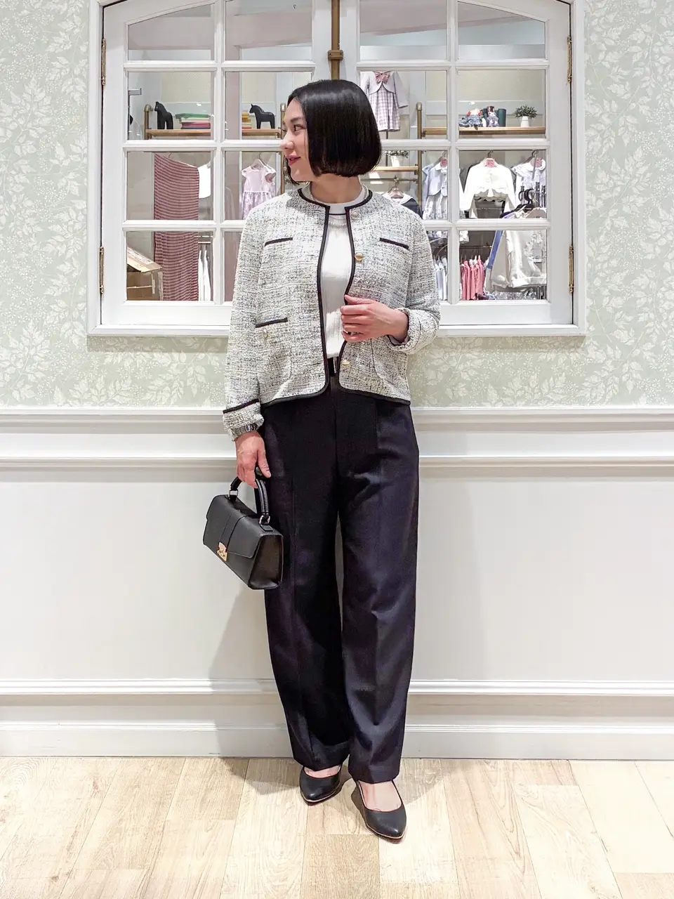  MIKA コーディネート画像