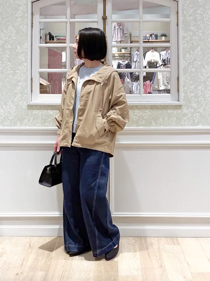 ANY MIKA コーディネート画像