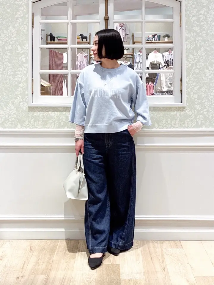 ANY MIKA コーディネート画像