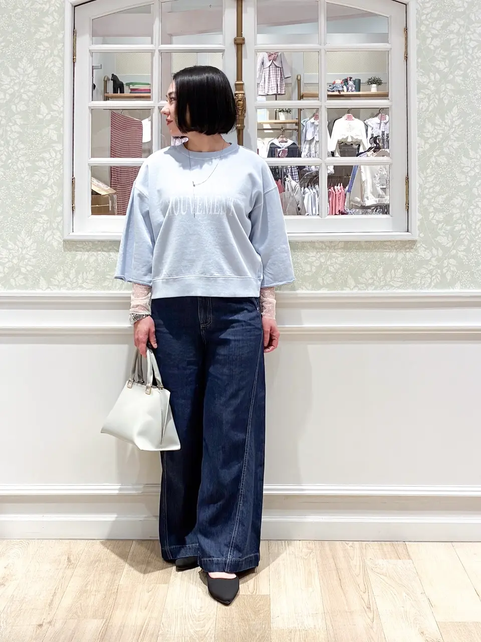 ANY MIKA コーディネート画像