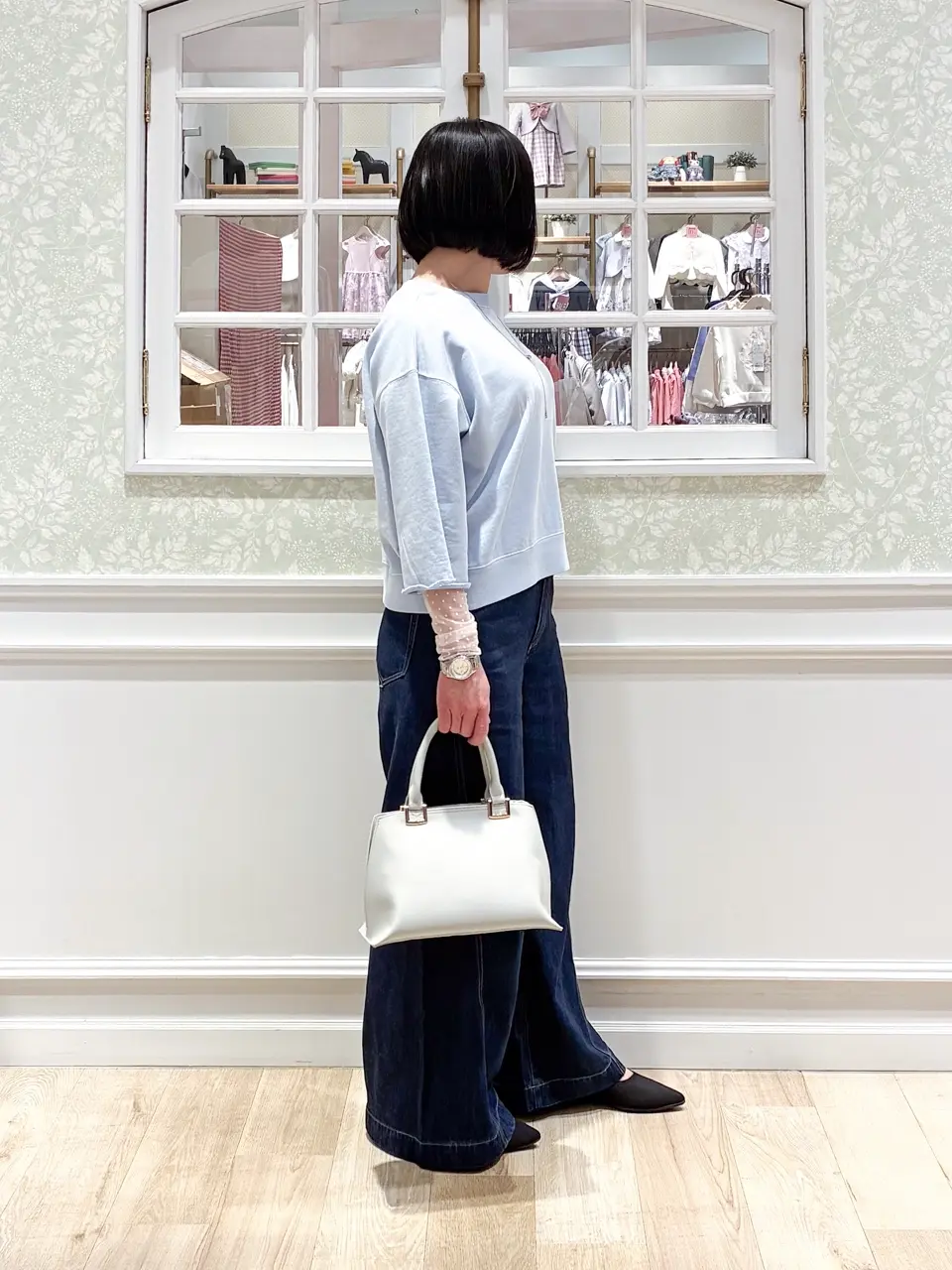 ANY MIKA コーディネート画像