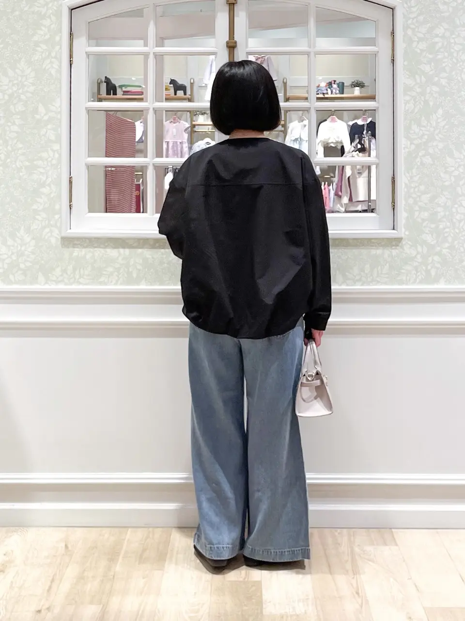 ANY MIKA コーディネート画像