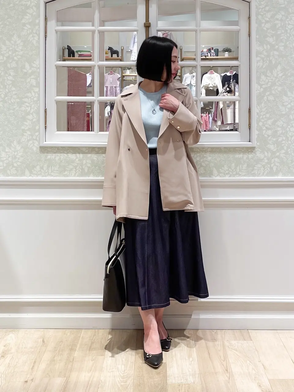  MIKA コーディネート画像