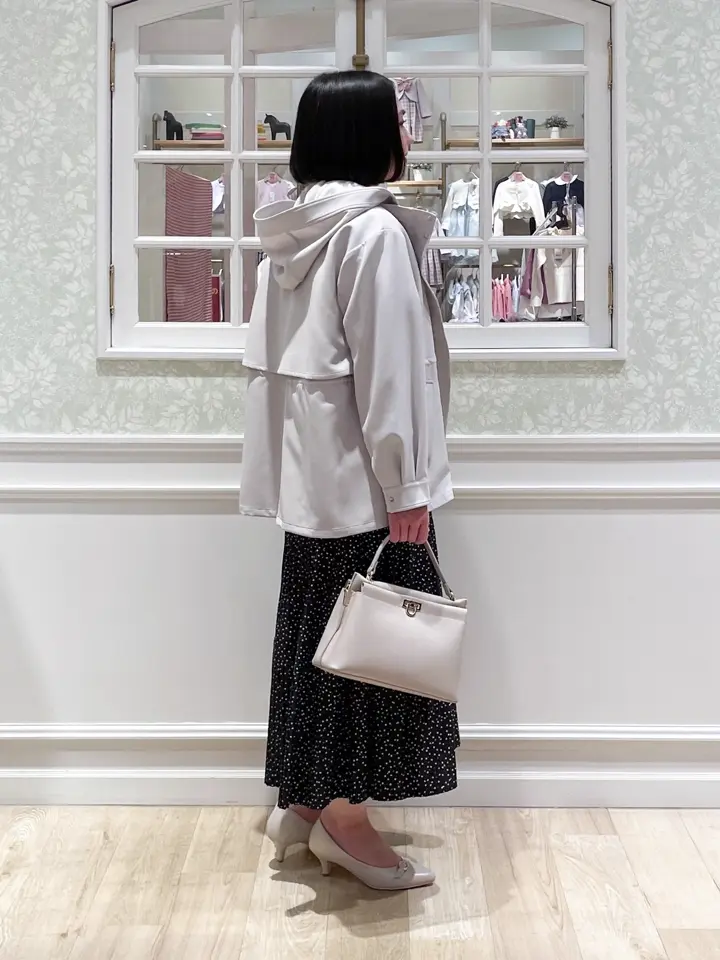 ANY SIS MIKA コーディネート画像