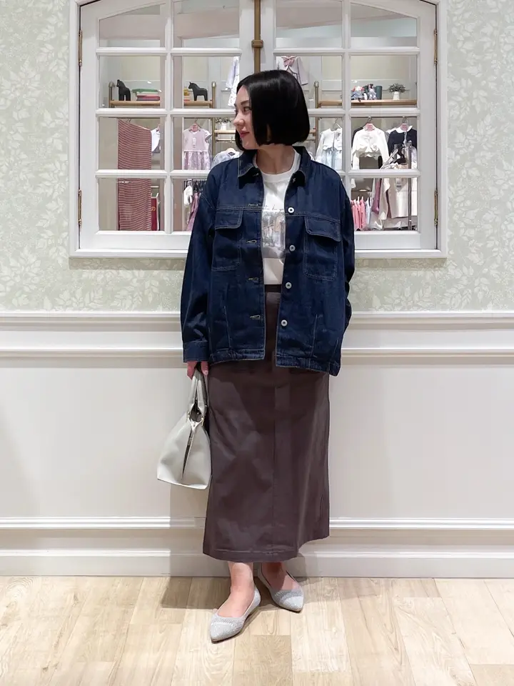 ANY MIKA コーディネート画像