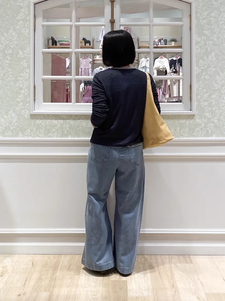 ANY MIKA コーディネート画像