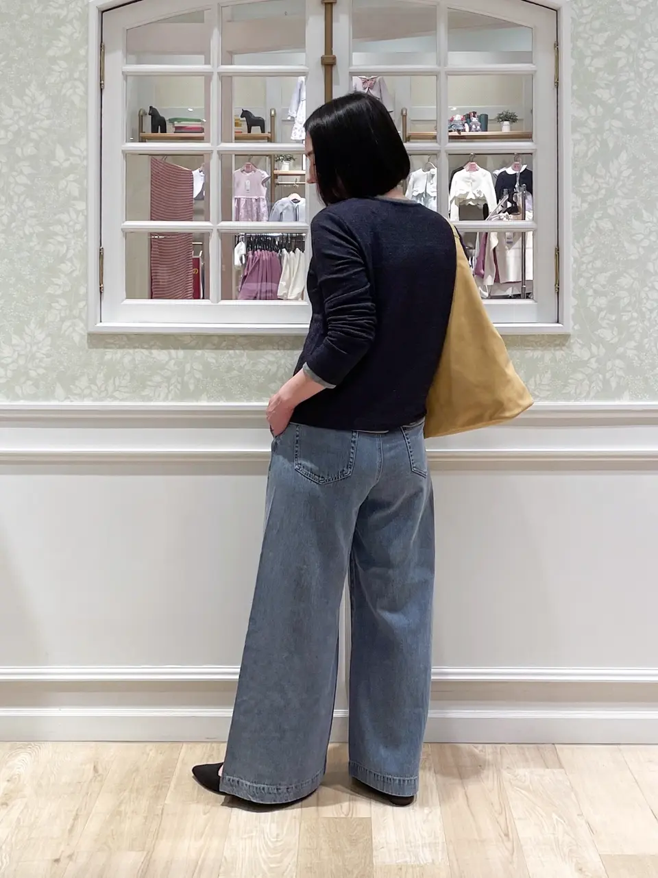 ANY MIKA コーディネート画像