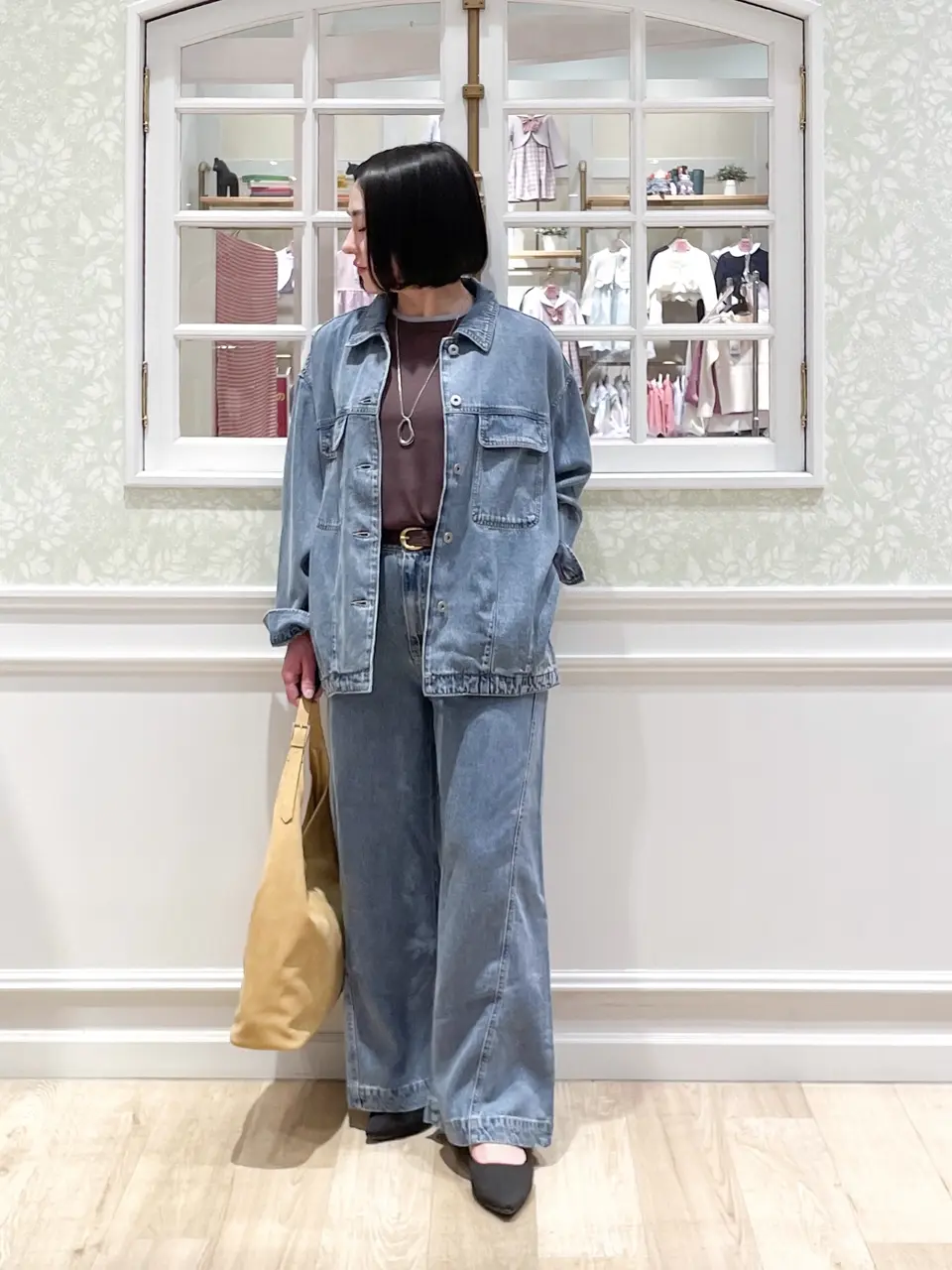 ANY MIKA コーディネート画像