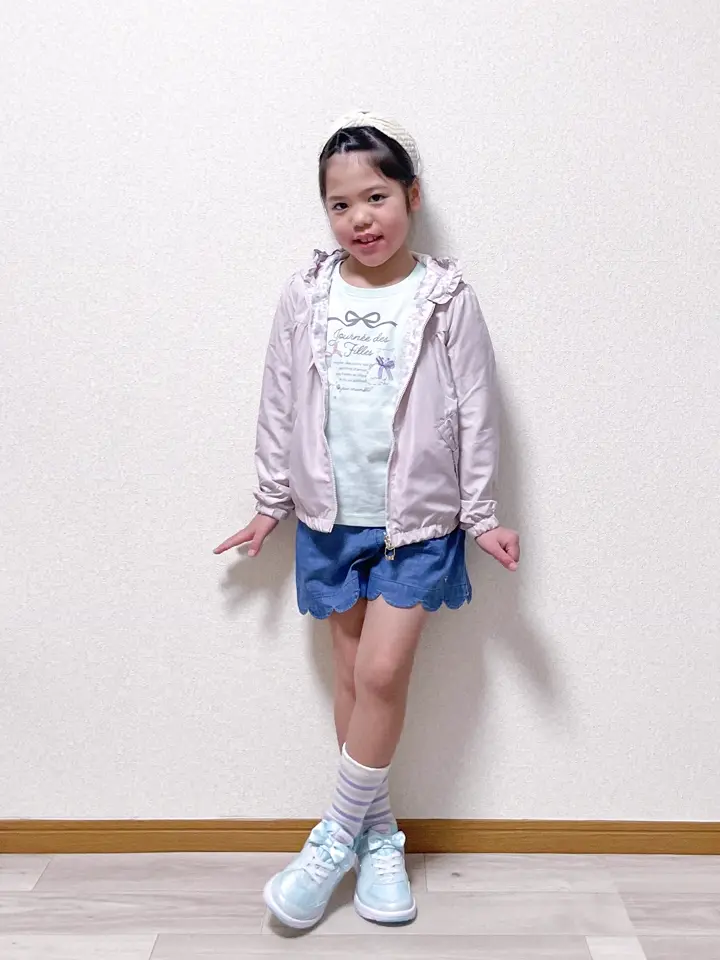 ANY MIKA コーディネート画像