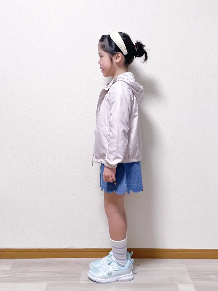 ANY MIKA コーディネート画像