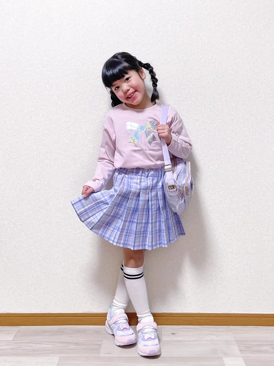  MIKA コーディネート画像