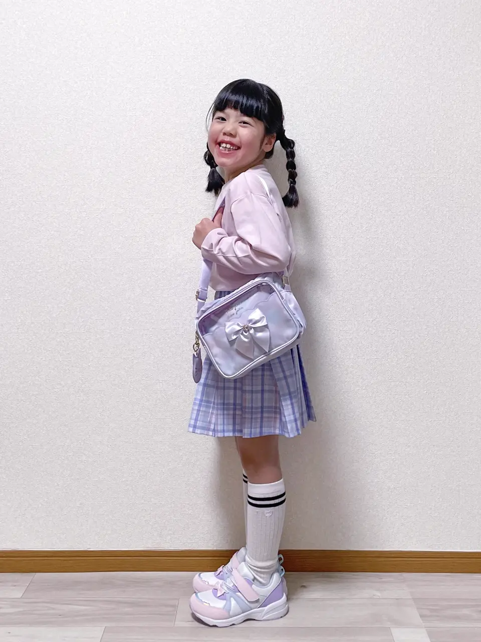 ANY MIKA コーディネート画像