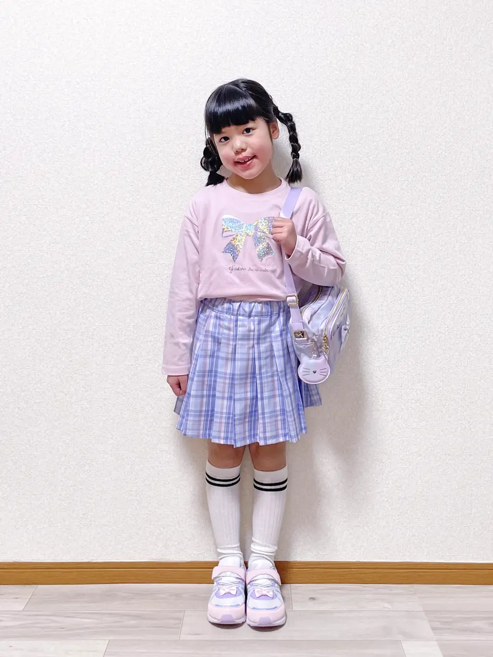 ANY MIKA コーディネート画像