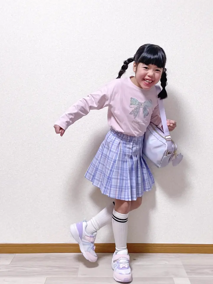 ANY MIKA コーディネート画像