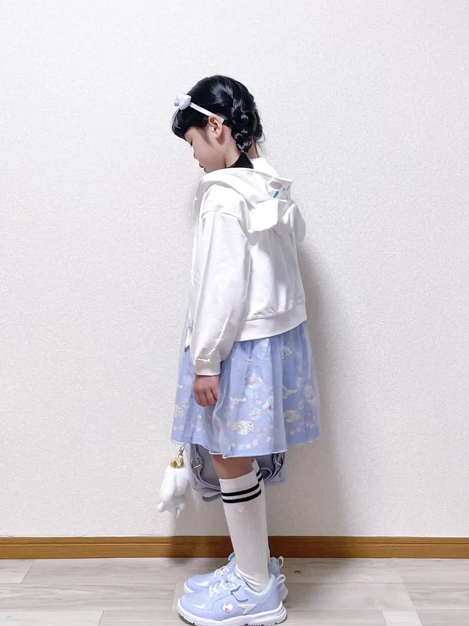 ANY MIKA コーディネート画像