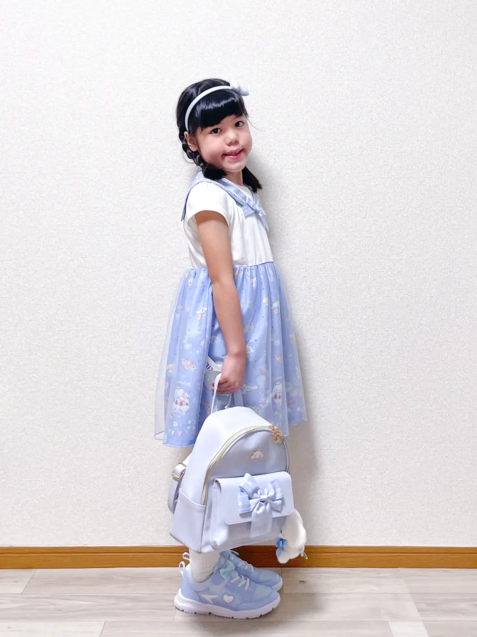 ANY MIKA コーディネート画像