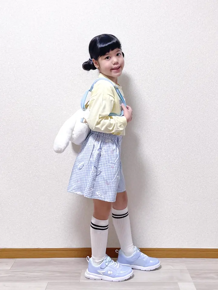 ANY MIKA コーディネート画像