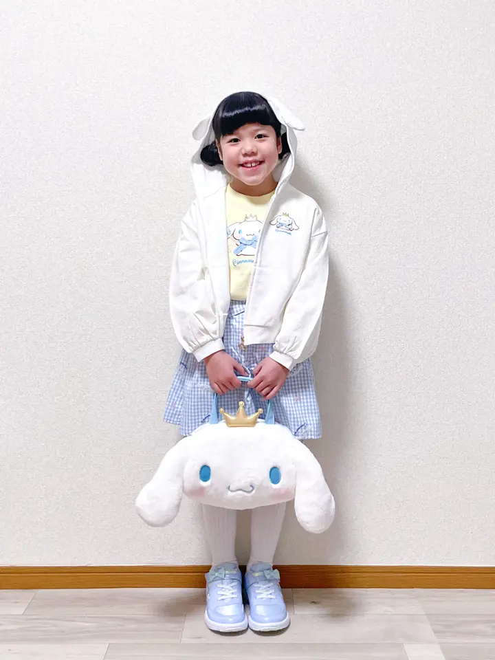 ANY MIKA コーディネート画像