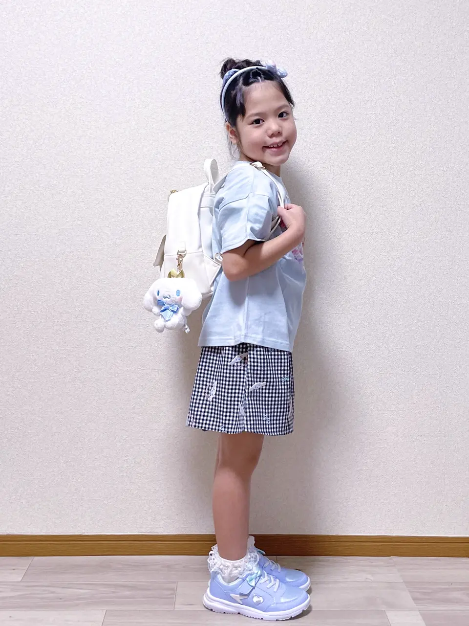 ANY MIKA コーディネート画像