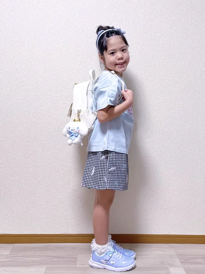 ANY MIKA コーディネート画像