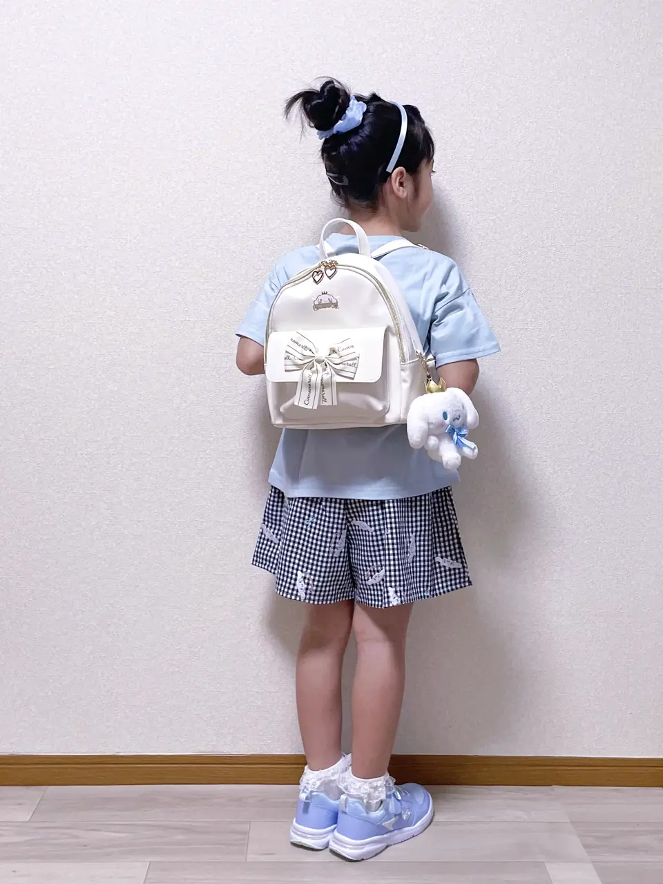 ANY MIKA コーディネート画像