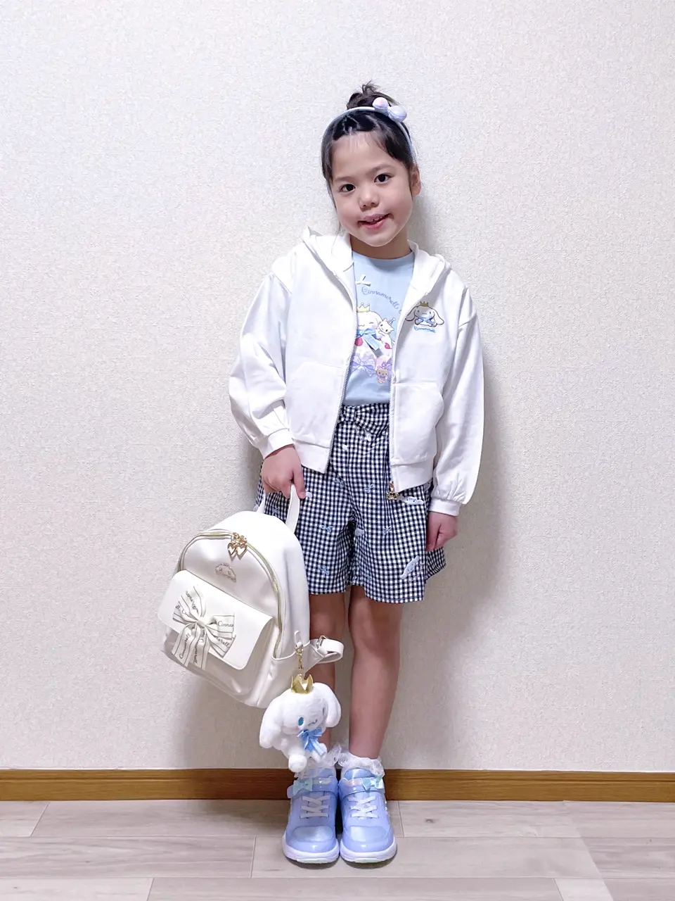 ANY MIKA コーディネート画像