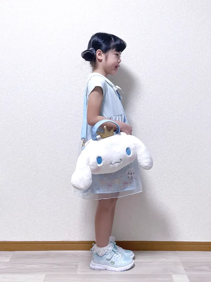 ANY MIKA コーディネート画像