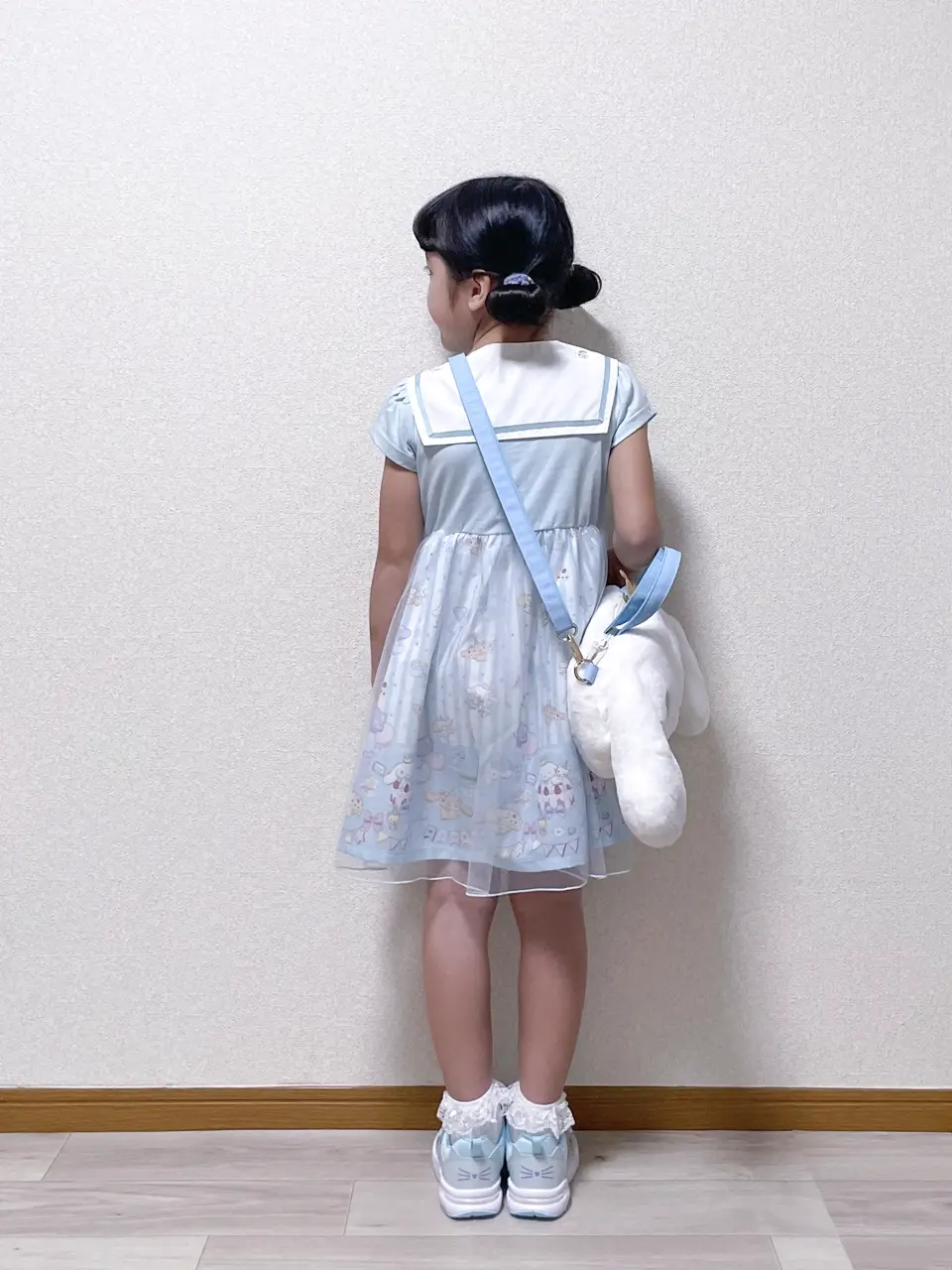 ANY MIKA コーディネート画像