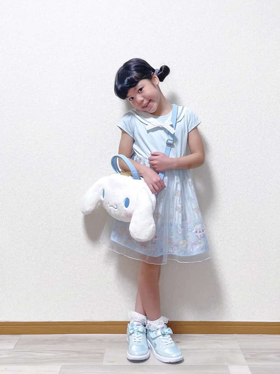 ANY MIKA コーディネート画像