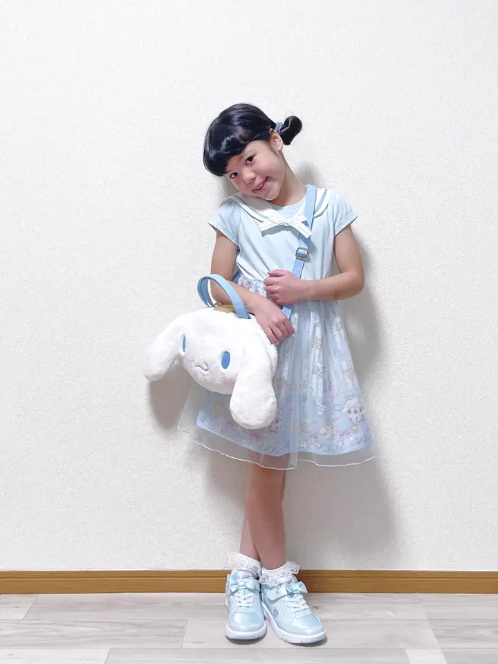 ANY MIKA コーディネート画像