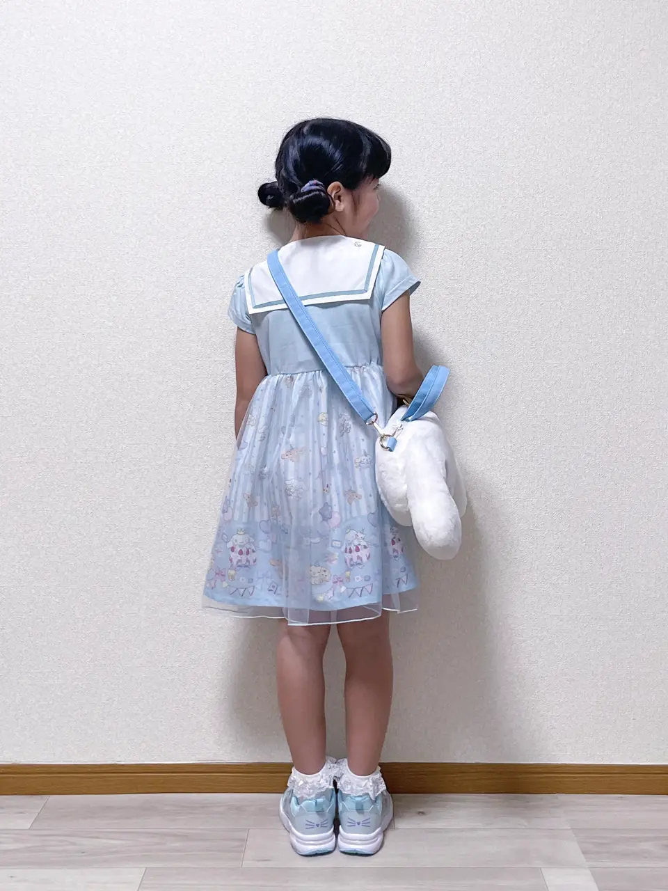 ANY MIKA コーディネート画像