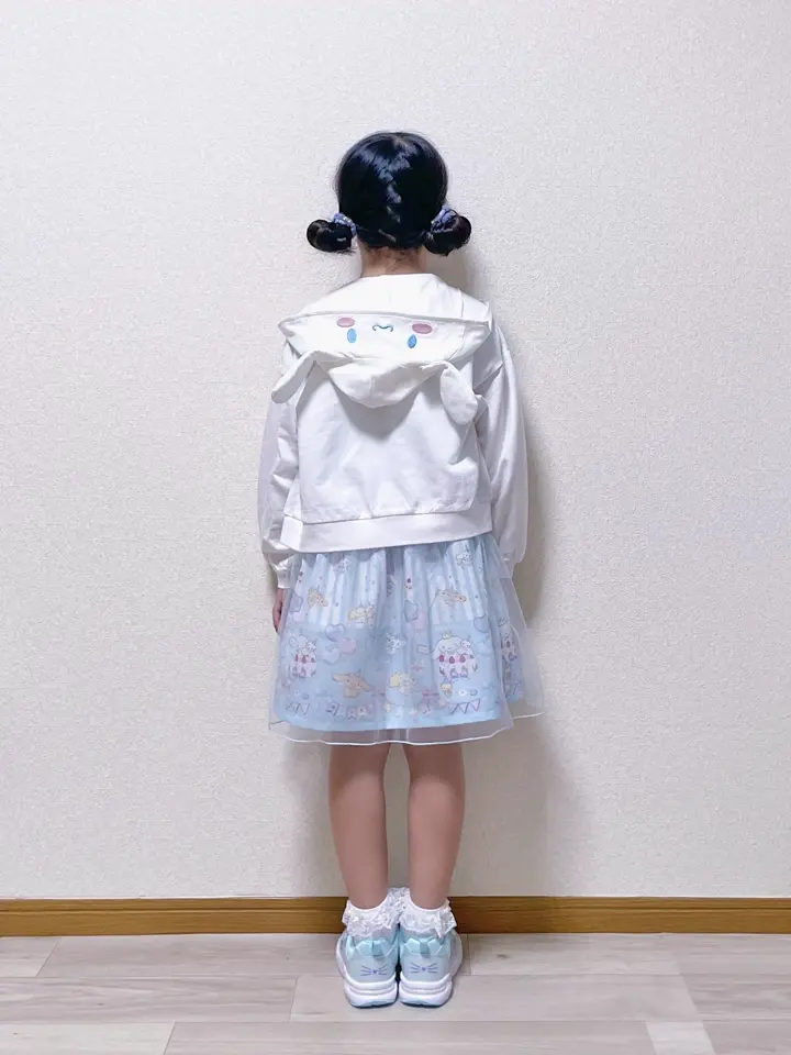 ANY MIKA コーディネート画像