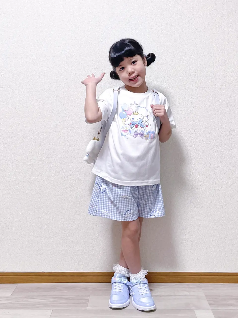  MIKA コーディネート画像