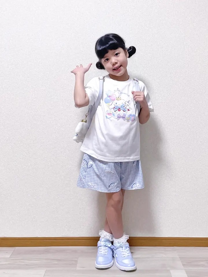 ANY MIKA コーディネート画像