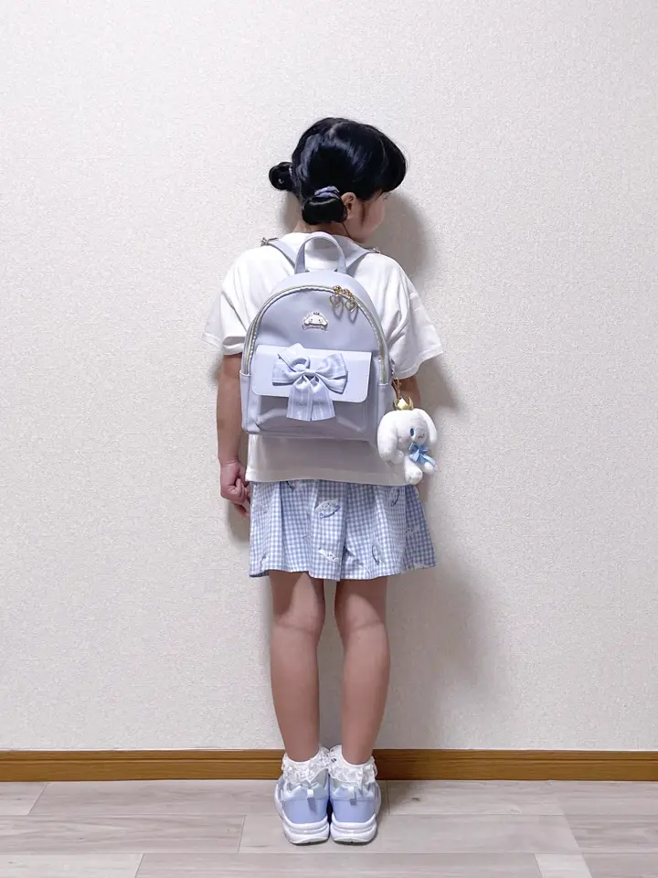 ANY MIKA コーディネート画像