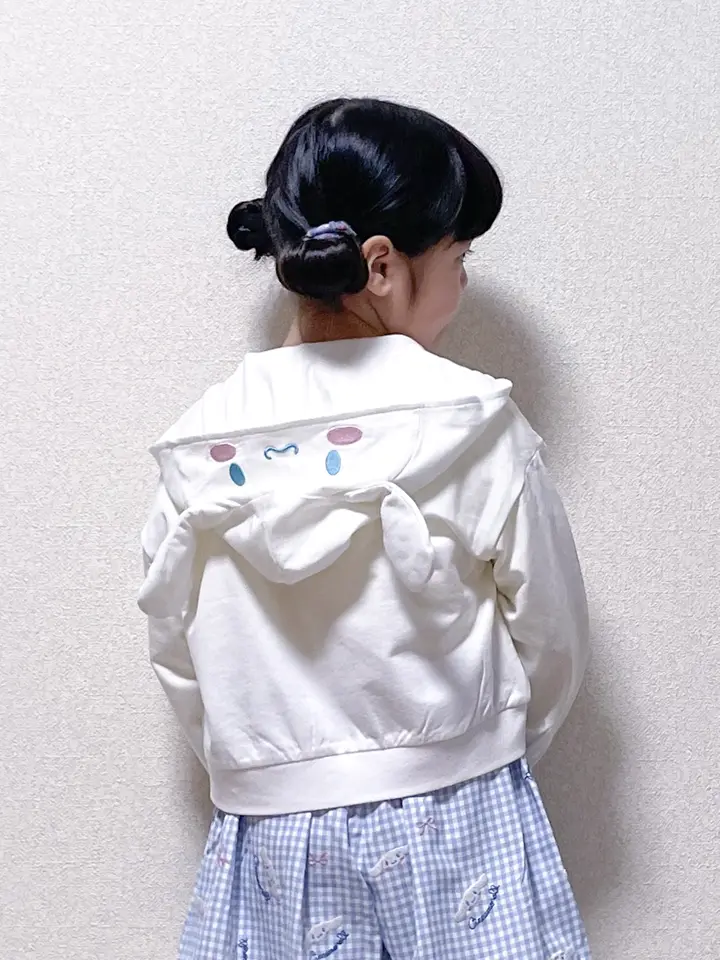 ANY MIKA コーディネート画像