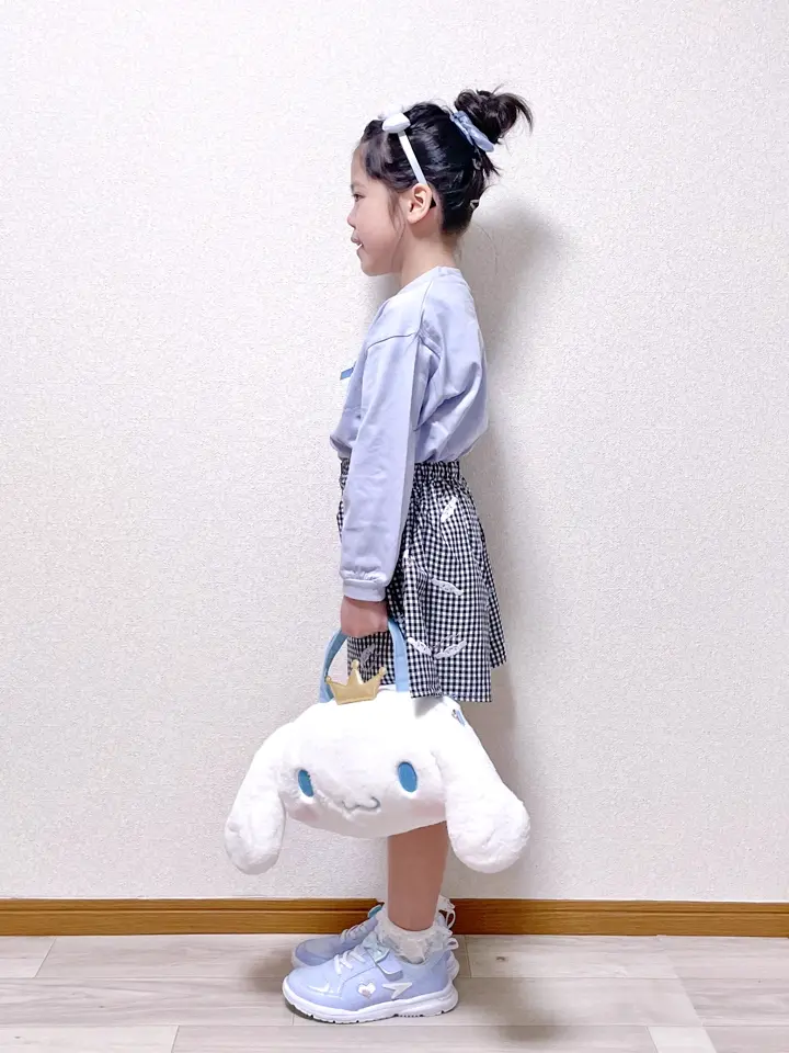 ANY MIKA コーディネート画像