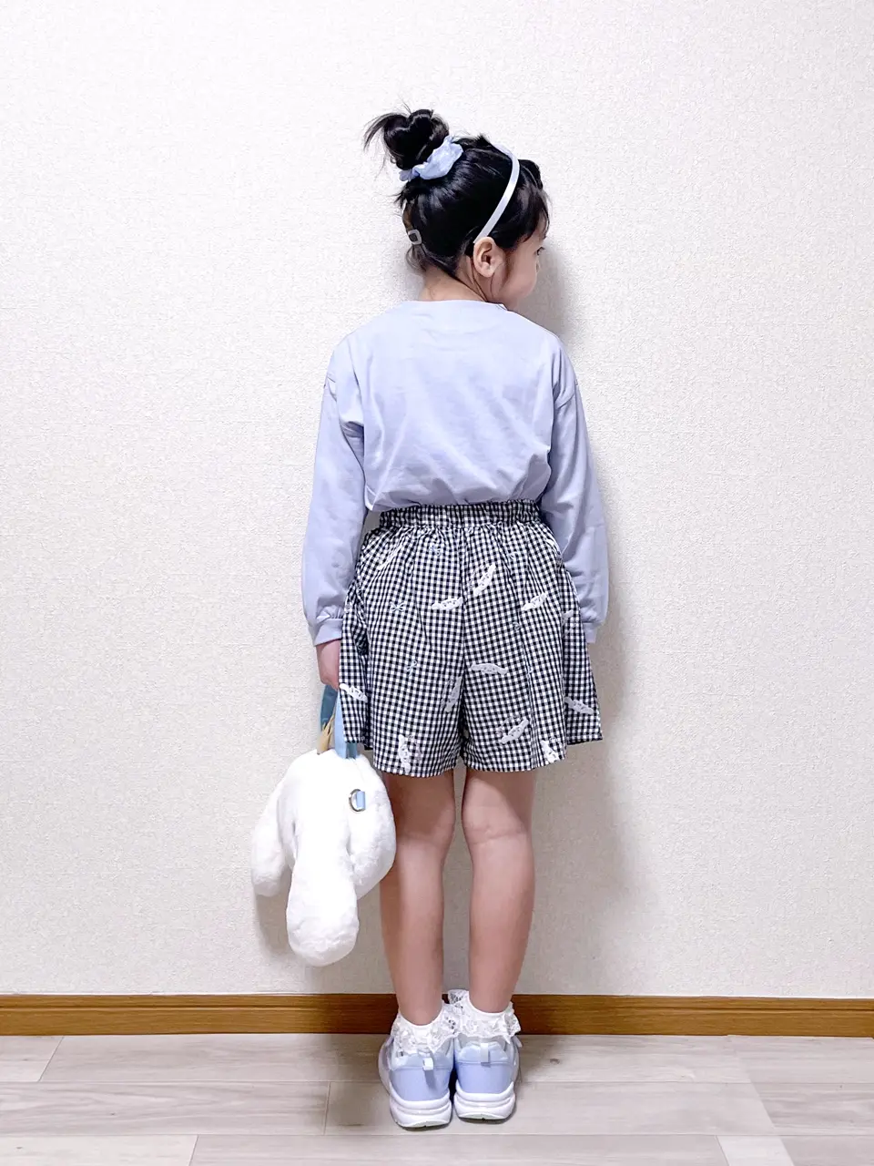 ANY MIKA コーディネート画像