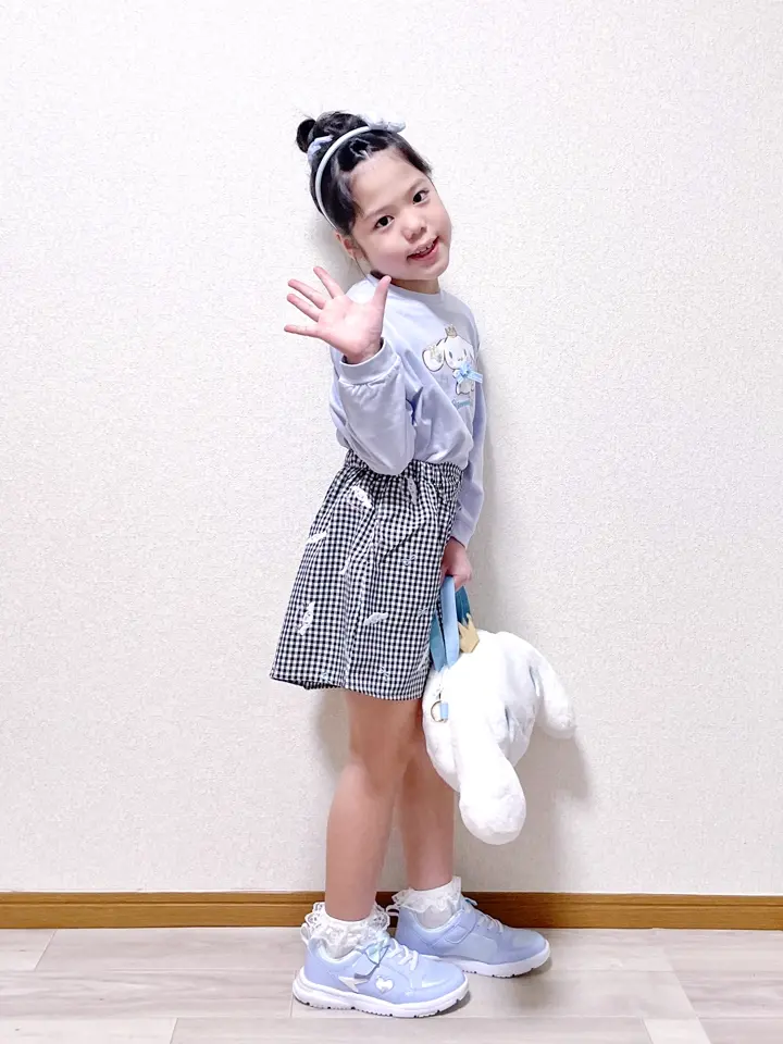 ANY MIKA コーディネート画像