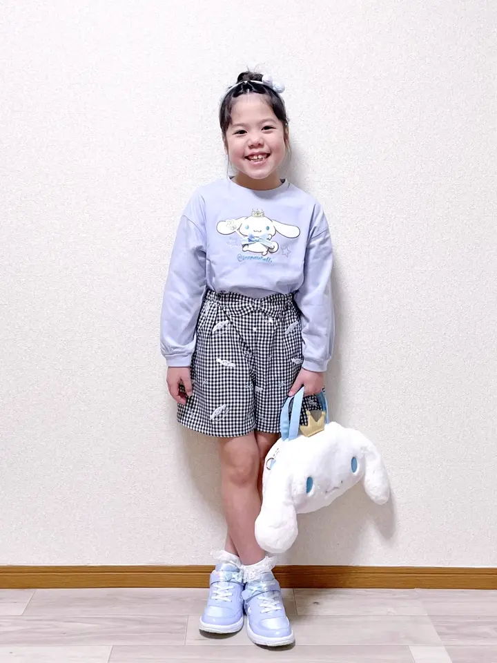 ANY MIKA コーディネート画像