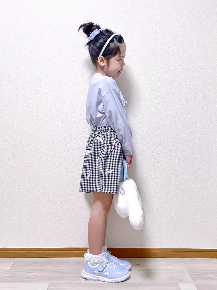 ANY MIKA コーディネート画像